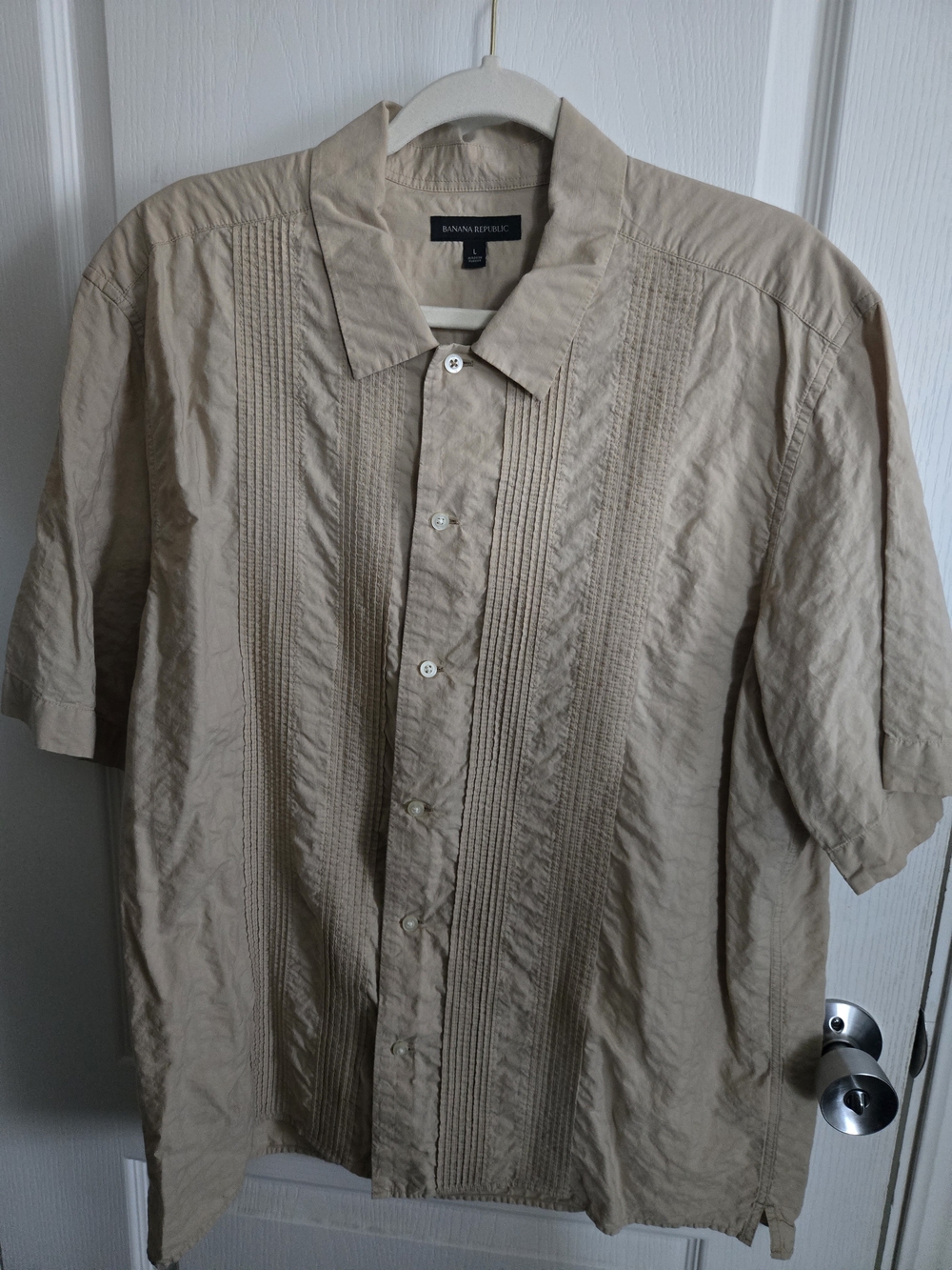 Banana Republic Men's Short-Sleeve Button-Down Shirt in Light Tan